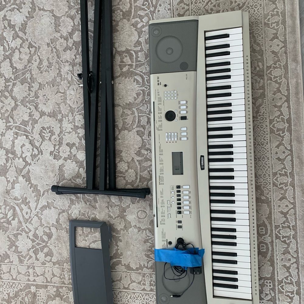 Yamaha Keyboard